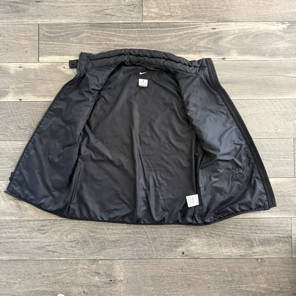 Nike quilted puffer